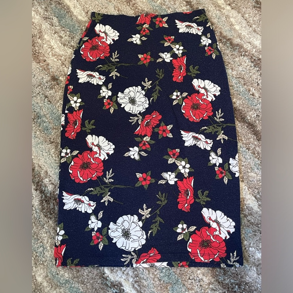 Small pencil skirt